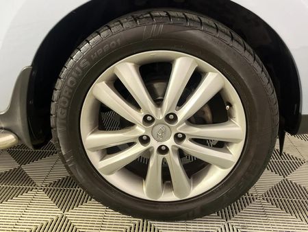 2011-Hyundai-ix35-20-GLS-Executive_5