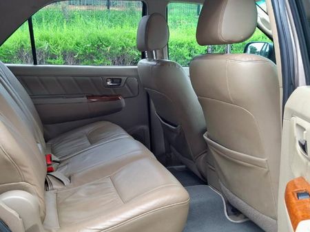 2010-Toyota-Fortuner-30-D-4D-Raised-Body-Auto_10