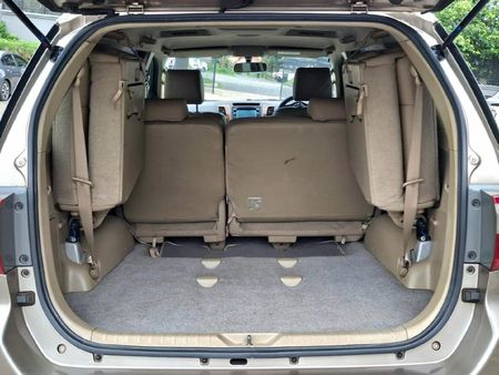 2010-Toyota-Fortuner-30-D-4D-Raised-Body-Auto_11