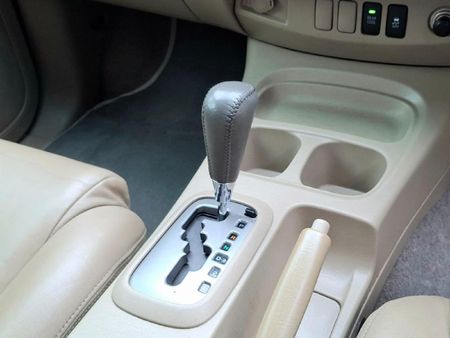 2010-Toyota-Fortuner-30-D-4D-Raised-Body-Auto_15