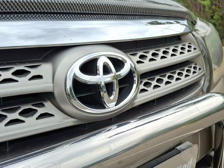 2010-Toyota-Fortuner-30-D-4D-Raised-Body-Auto_19