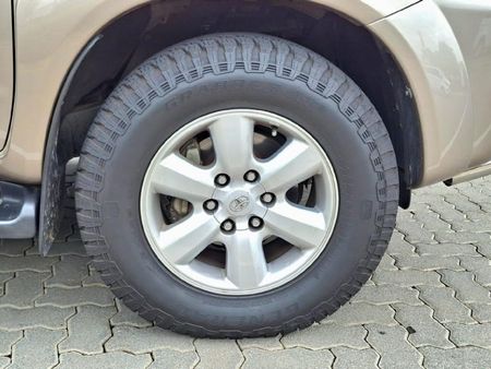 2010-Toyota-Fortuner-30-D-4D-Raised-Body-Auto_7