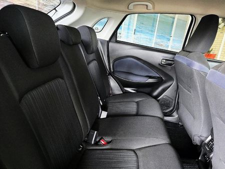 2024-Toyota-Starlet-15-XS_13