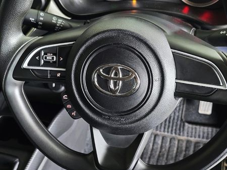 2024-Toyota-Starlet-15-XS_19
