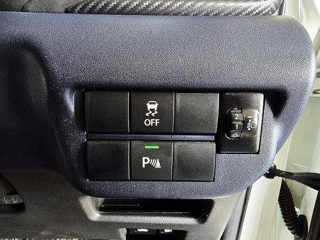 2024-Toyota-Starlet-15-XS_23