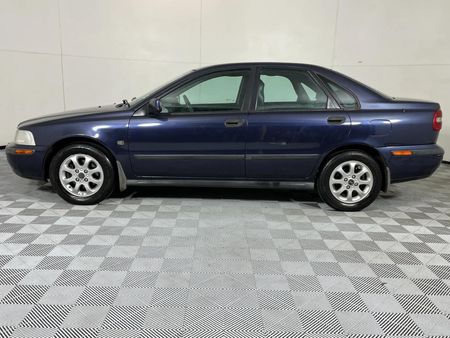 2001-Volvo-S40-20_11