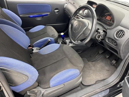 2005-Citroen-C2-14i-VTR_12