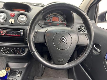 2005-Citroen-C2-14i-VTR_8
