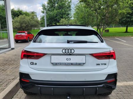 2024-Audi-Q3-Sportback-Black-Edition-35-TFSI_12