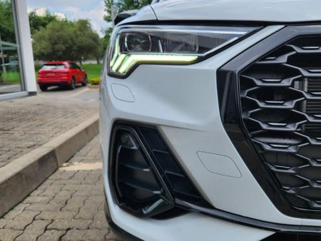 2024-Audi-Q3-Sportback-Black-Edition-35-TFSI_19