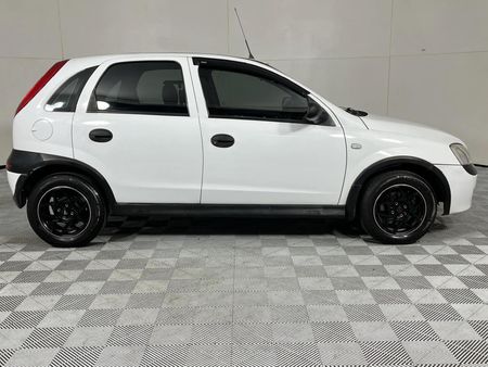 2005-Opel-Corsa-14-Comfort_13