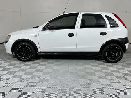 2005-Opel-Corsa-14-Comfort_15