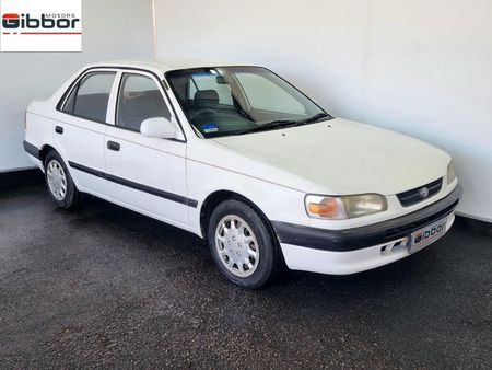 1998-Toyota-Corolla-160i-GL_23