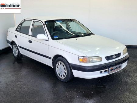 1998-Toyota-Corolla-160i-GL_2