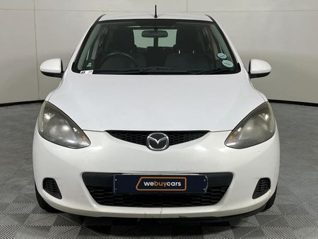 2010-Mazda-2-13-Active_9