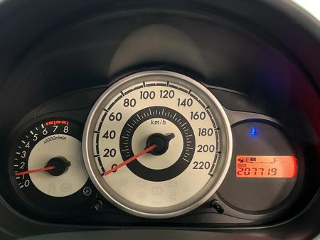2010-Mazda-2-13-Active_1