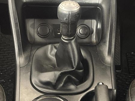 2011-Hyundai-ix35-20-GLS-Executive_10