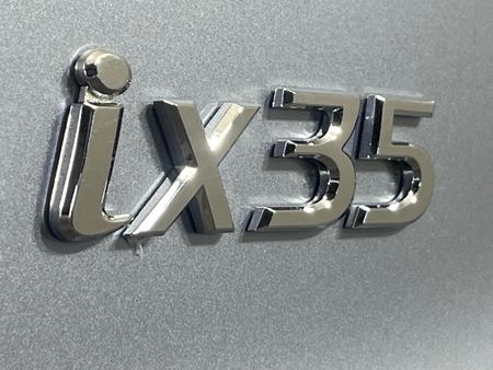 2011-Hyundai-ix35-20-GLS-Executive_11