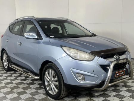 2011-Hyundai-ix35-20-GLS-Executive_14