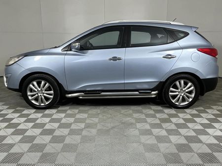 2011-Hyundai-ix35-20-GLS-Executive_17