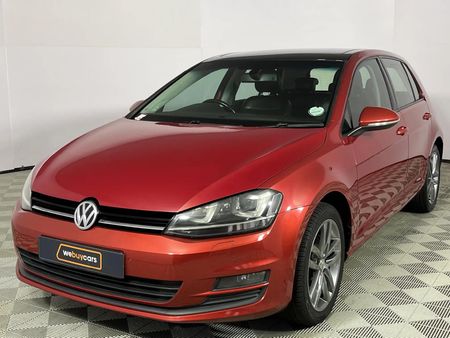 2015-Volkswagen-Golf-VII-14-TSI-Comfortline-Auto_0