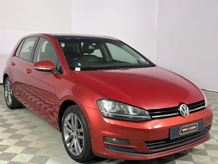 2015-Volkswagen-Golf-VII-14-TSI-Comfortline-Auto_14