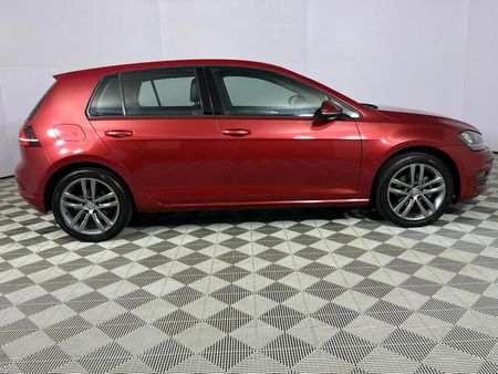 2015-Volkswagen-Golf-VII-14-TSI-Comfortline-Auto_15
