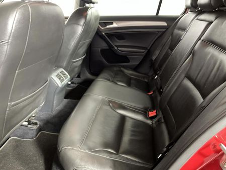 2015-Volkswagen-Golf-VII-14-TSI-Comfortline-Auto_3