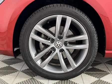 2015-Volkswagen-Golf-VII-14-TSI-Comfortline-Auto_4
