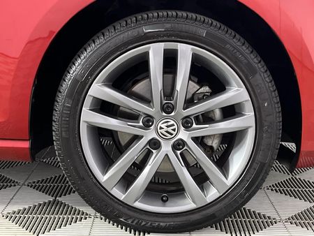 2015-Volkswagen-Golf-VII-14-TSI-Comfortline-Auto_5