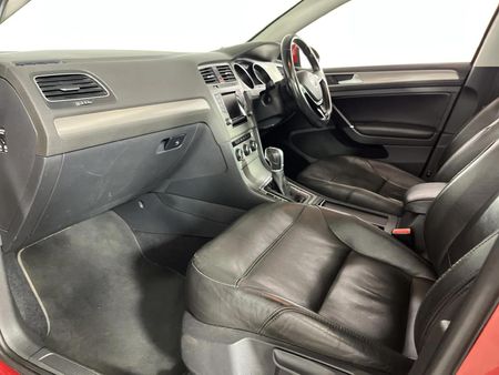 2015-Volkswagen-Golf-VII-14-TSI-Comfortline-Auto_8