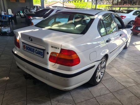 2002-BMW-3-Series-318i-Sport_1