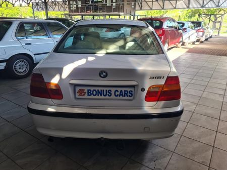 2002-BMW-3-Series-318i-Sport_8