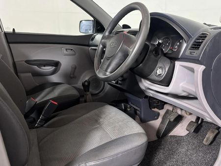 2004-Kia-Picanto-11_9