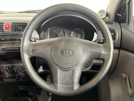 2004-Kia-Picanto-11_12