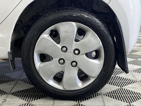 2004-Kia-Picanto-11_6