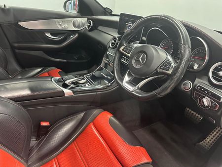 2015-Mercedes-AMG-C-Class-C63-AMG_15