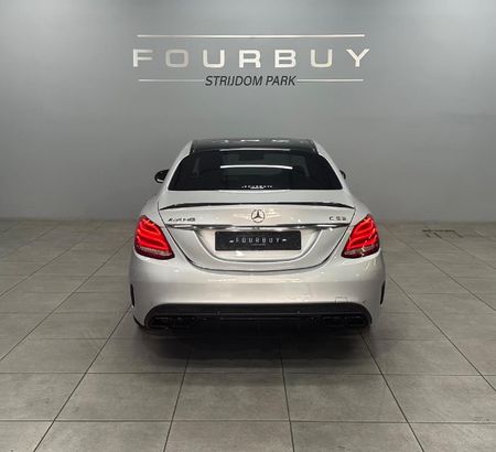 2015-Mercedes-AMG-C-Class-C63-AMG_5