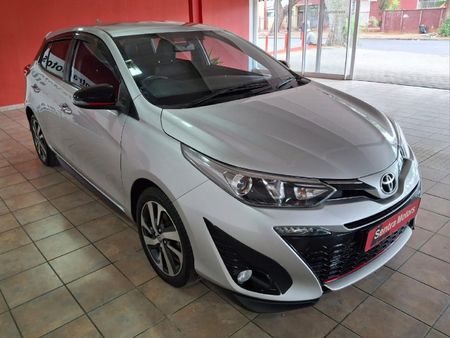 2019-Toyota-Yaris-15-Sport-5-dr_0