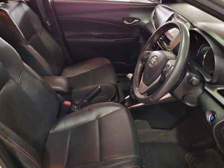 2019-Toyota-Yaris-15-Sport-5-dr_14