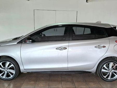 2019-Toyota-Yaris-15-Sport-5-dr_2