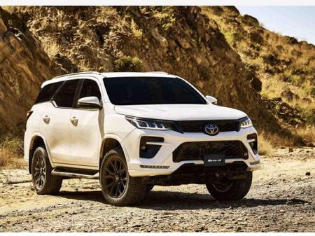 2025-Toyota-Fortuner-Fortuner-GR-4X4-Auto_0