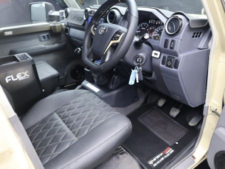 2018-Toyota-Land-Cruiser-79-45-D-Double-Cab_8