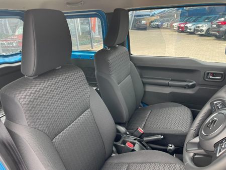 2026-Suzuki-Jimny-15-GLX-Auto_9
