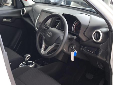 2025-Toyota-Vitz-10-XR-AMT_11