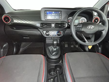2022-Hyundai-Grand-i10-10-Motion_1