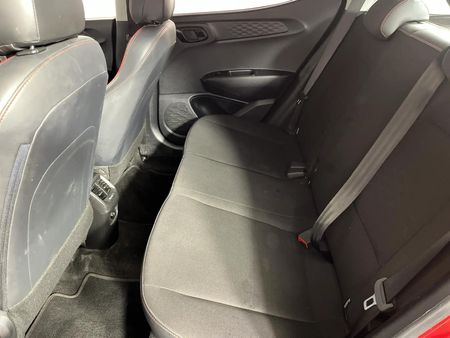 2022-Hyundai-Grand-i10-10-Motion_3