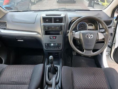 2021-Toyota-Avanza-15-SX_10