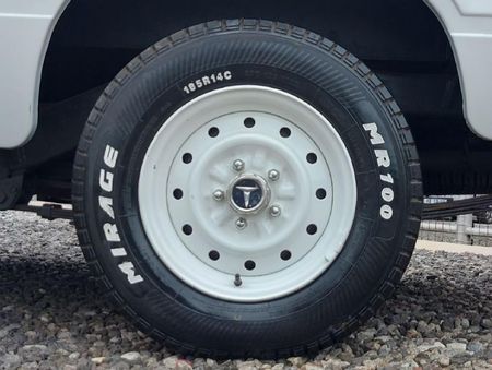 1980-Toyota-Hilux-1800_31