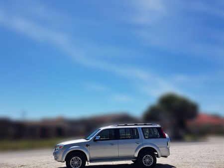 2011-Ford-Everest-30-TDCi-XLT_17